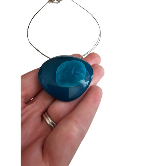 Vintage 1990s Polished Stone Pendant Necklace w/ Metal String Blue Square Stone - Picture 4 of 4